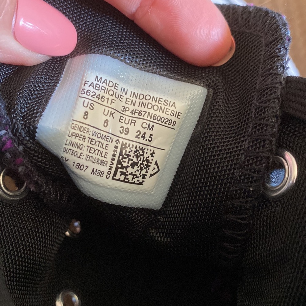 Unique Converse All Star Chuck Taylors - Picture 10 of 10